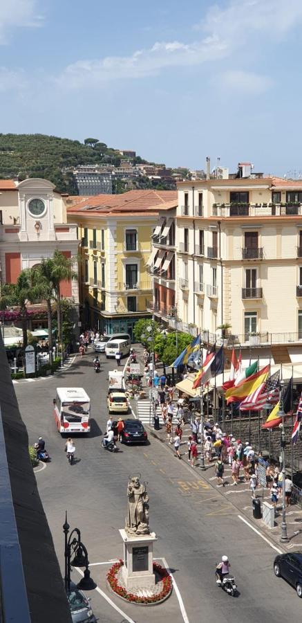 Younique Sorrento Exterior foto